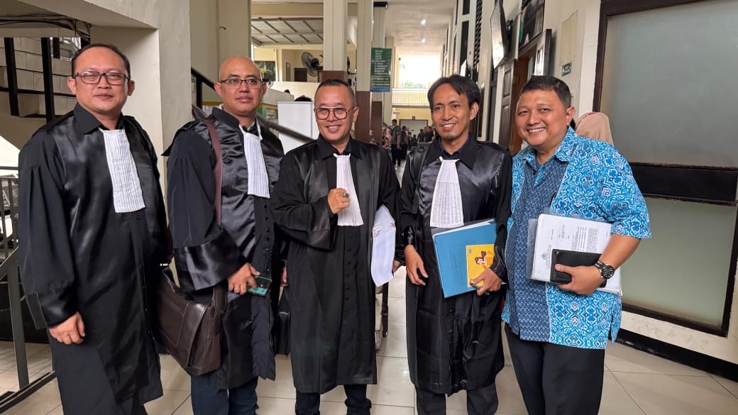 Peran Konsultan Hukum dalam Menjaga Kepatuhan Bisnis di Era Regulasi Digital